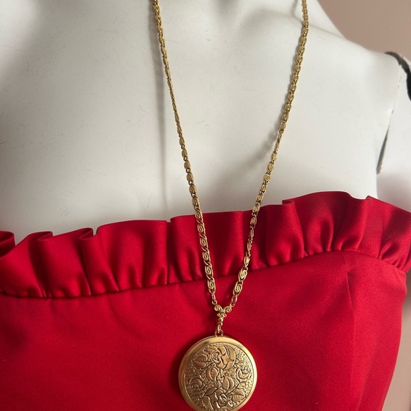 1928 vintage Elegant Gold Floral Pendant LOCKET Necklace 😌 - Picture 4 of 7